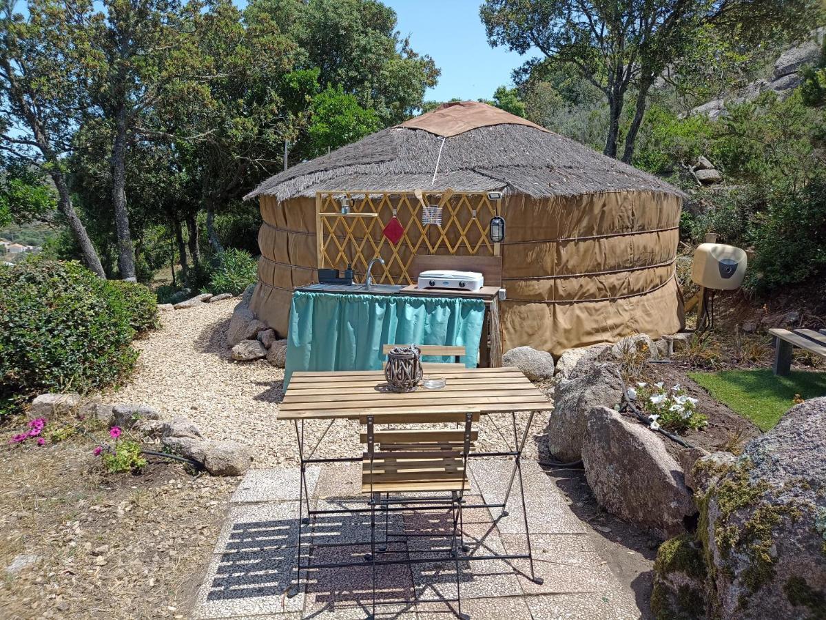 La Cera Farm Camping B&B Санта-Тереза-Галлура Екстер'єр фото