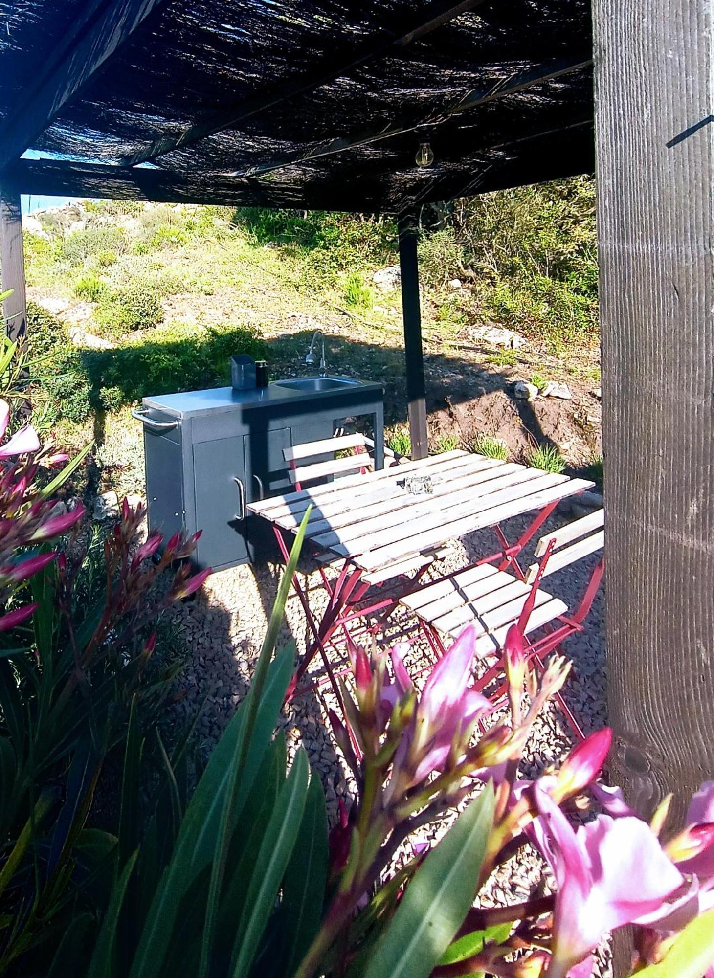 La Cera Farm Camping B&B Санта-Тереза-Галлура Екстер'єр фото
